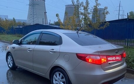 KIA Rio III рестайлинг, 2015 год, 1 030 000 рублей, 5 фотография