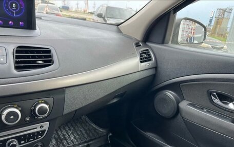 Renault Fluence I, 2013 год, 835 000 рублей, 3 фотография