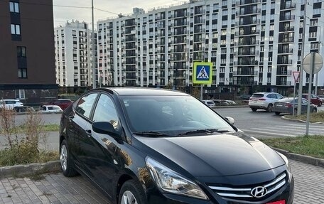Hyundai Solaris II рестайлинг, 2016 год, 920 000 рублей, 3 фотография
