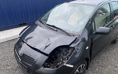 Toyota Yaris III, 2007 год, 200 000 рублей, 1 фотография