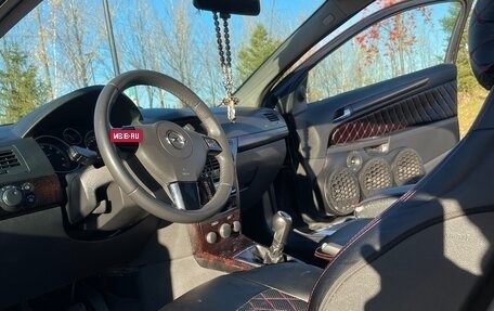 Opel Astra OPC H, 2007 год, 450 000 рублей, 10 фотография