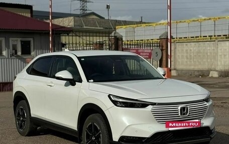 Honda Vezel, 2023 год, 2 580 000 рублей, 2 фотография