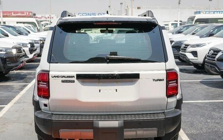 Toyota Land Cruiser Prado, 2026 год, 9 890 000 рублей, 5 фотография