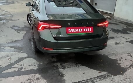 Skoda Octavia IV, 2020 год, 1 790 000 рублей, 2 фотография