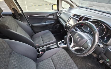 Honda Fit III, 2015 год, 890 000 рублей, 8 фотография
