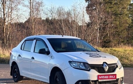 Renault Logan II, 2016 год, 365 000 рублей, 1 фотография