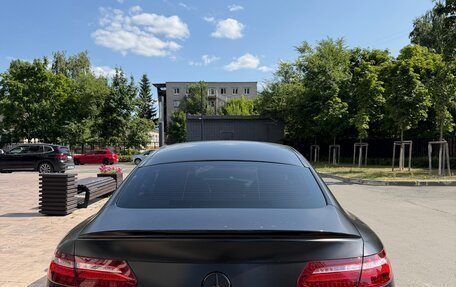 Mercedes-Benz E-Класс, 2019 год, 4 250 000 рублей, 4 фотография