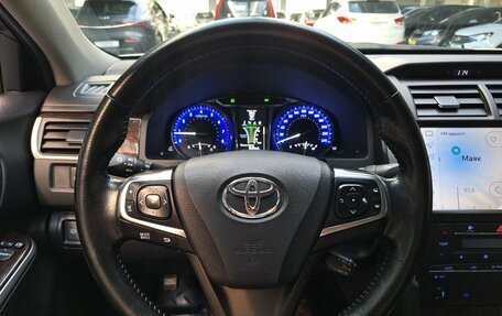 Toyota Camry, 2017 год, 2 190 000 рублей, 11 фотография