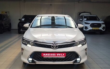 Toyota Camry, 2017 год, 2 190 000 рублей, 2 фотография