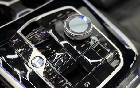 BMW X7, 2024 год, 14 000 000 рублей, 28 фотография