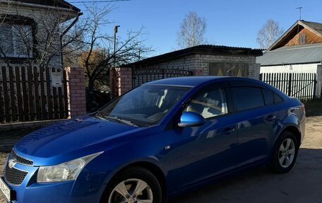 Chevrolet Cruze II, 2009 год, 460 000 рублей, 3 фотография