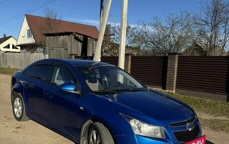 Chevrolet Cruze II, 2009 год, 460 000 рублей, 2 фотография