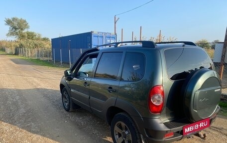 Chevrolet Niva I рестайлинг, 2019 год, 9 500 рублей, 3 фотография