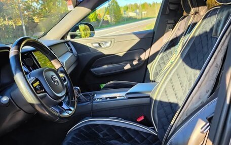 Volvo XC60 II, 2019 год, 2 800 000 рублей, 15 фотография