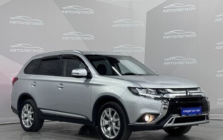 Mitsubishi Outlander III рестайлинг 3, 2018 год, 1 850 000 рублей, 7 фотография
