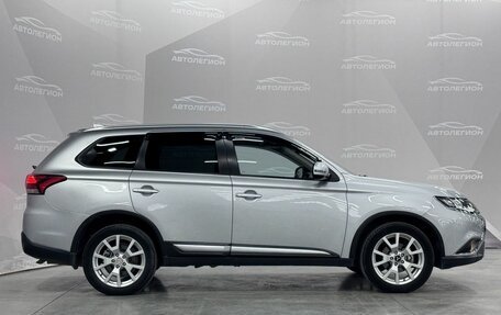 Mitsubishi Outlander III рестайлинг 3, 2018 год, 1 850 000 рублей, 6 фотография