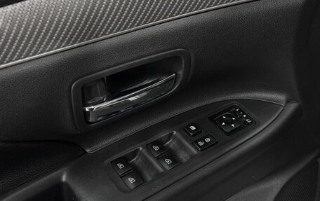 Mitsubishi Outlander III рестайлинг 3, 2018 год, 1 850 000 рублей, 19 фотография