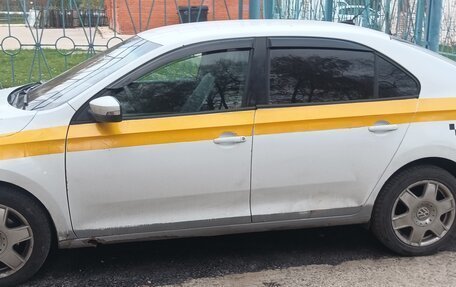 Skoda Rapid I, 2018 год, 550 000 рублей, 2 фотография