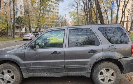 Ford Escape II, 2005 год, 300 000 рублей, 2 фотография