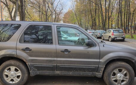Ford Escape II, 2005 год, 300 000 рублей, 3 фотография