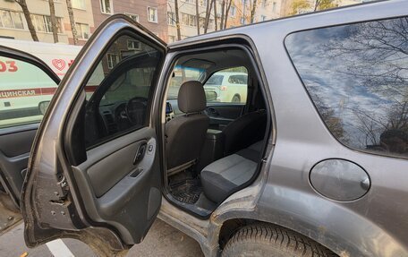 Ford Escape II, 2005 год, 300 000 рублей, 10 фотография
