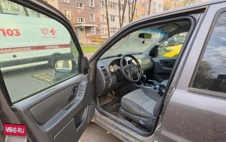 Ford Escape II, 2005 год, 300 000 рублей, 11 фотография