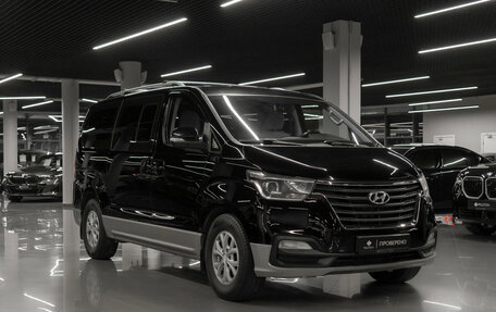 Hyundai H-1 II рестайлинг, 2021 год, 2 800 000 рублей, 2 фотография