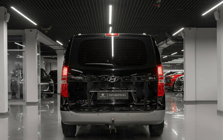 Hyundai H-1 II рестайлинг, 2021 год, 2 800 000 рублей, 6 фотография