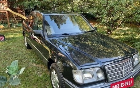 Mercedes-Benz E-Класс, 1995 год, 2 499 000 рублей, 12 фотография