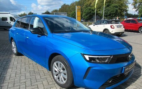Opel Astra, 2023 год, 2 300 000 рублей, 3 фотография
