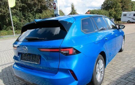 Opel Astra, 2023 год, 2 300 000 рублей, 4 фотография