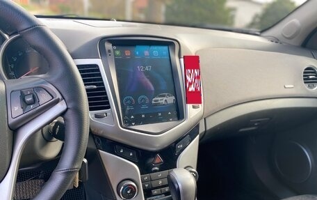 Chevrolet Cruze II, 2010 год, 680 000 рублей, 3 фотография