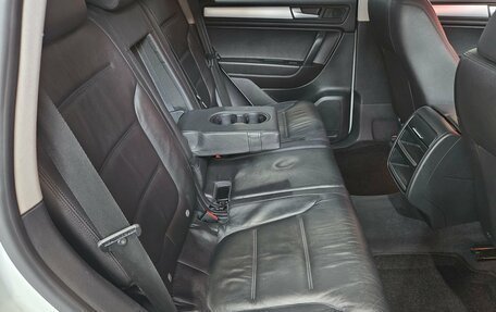 Volkswagen Touareg III, 2013 год, 1 790 000 рублей, 13 фотография