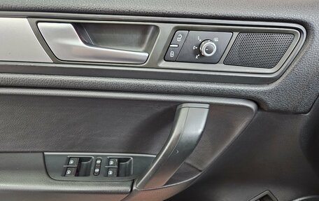 Volkswagen Touareg III, 2013 год, 1 790 000 рублей, 17 фотография