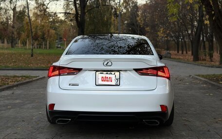 Lexus IS III, 2017 год, 2 780 000 рублей, 8 фотография