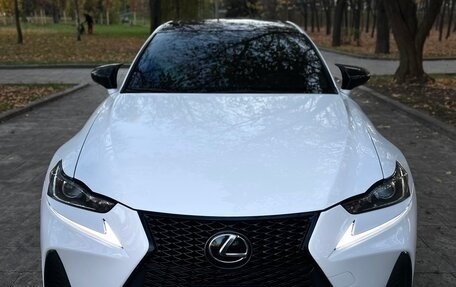 Lexus IS III, 2017 год, 2 780 000 рублей, 5 фотография