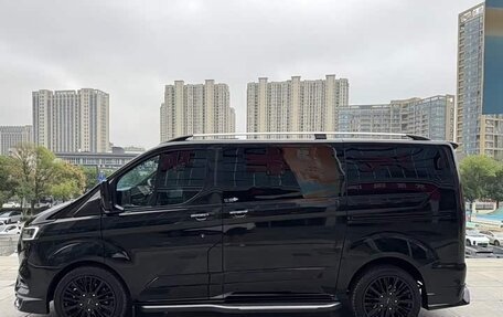 Ford Tourneo Custom, 2024 год, 4 190 000 рублей, 5 фотография