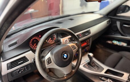 BMW 3 серия, 2005 год, 780 000 рублей, 13 фотография