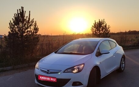Opel Astra J, 2013 год, 790 000 рублей, 2 фотография