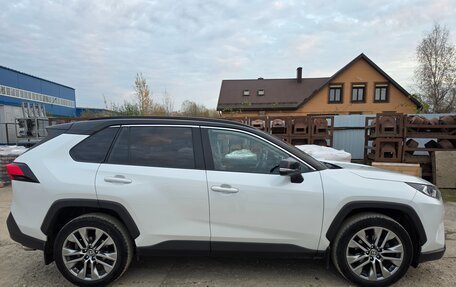 Toyota RAV4, 2020 год, 3 480 000 рублей, 3 фотография