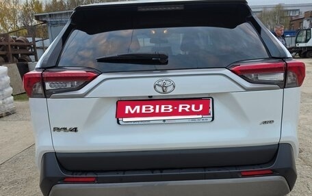 Toyota RAV4, 2020 год, 3 480 000 рублей, 7 фотография