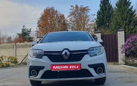 Renault Logan II, 2018 год, 600 000 рублей, 1 фотография
