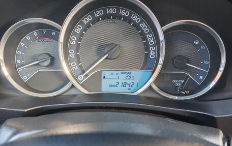 Toyota Corolla, 2013 год, 987 000 рублей, 13 фотография