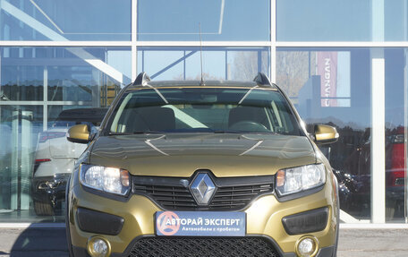 Renault Sandero II рестайлинг, 2016 год, 1 085 000 рублей, 2 фотография