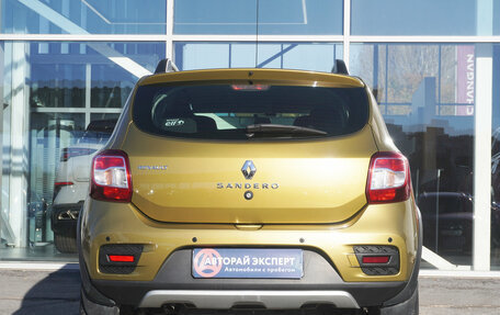Renault Sandero II рестайлинг, 2016 год, 1 085 000 рублей, 6 фотография