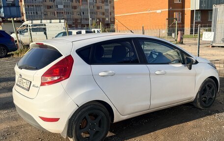 Ford Fiesta, 2011 год, 450 000 рублей, 3 фотография