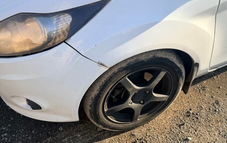 Ford Fiesta, 2011 год, 450 000 рублей, 4 фотография