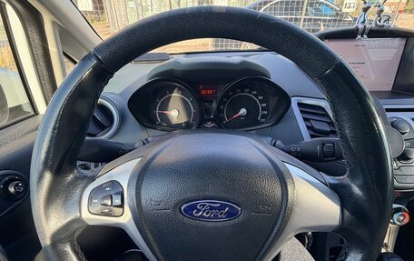 Ford Fiesta, 2011 год, 450 000 рублей, 9 фотография