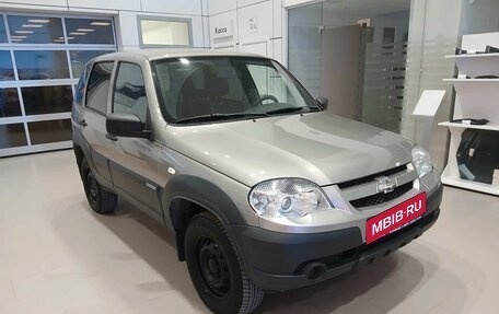 Chevrolet Niva I рестайлинг, 2018 год, 845 000 рублей, 1 фотография