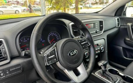 KIA Sportage IV рестайлинг, 2019 год, 2 090 000 рублей, 10 фотография